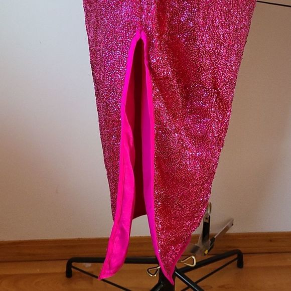 NWT Pretty Little Thing Pink Sequin Dress 6 - Picture 5 of 9